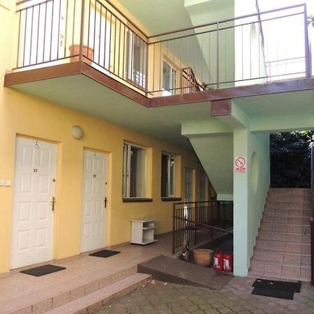 Hostel Malva Łomianki Екстериор снимка