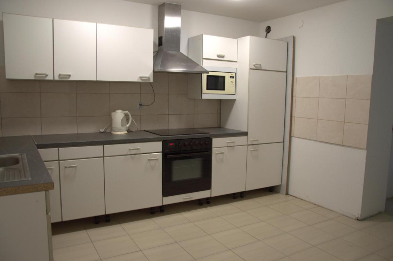 Hostel Malva Łomianki Екстериор снимка